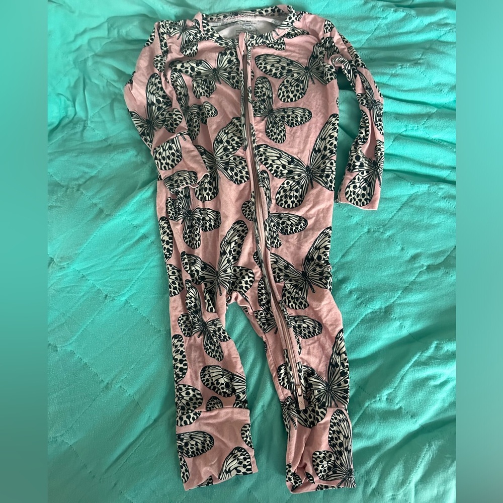 Lev Baby Bamboo Romper sleeper